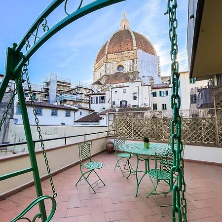 Stunning Apartment With An Amazing Terrace Florenţa Exterior foto